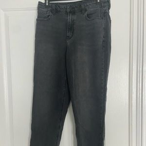 Black American Eagle Mom Jeans